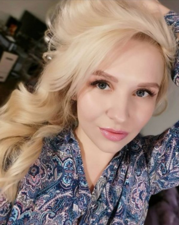 Top twitch streamers girl14